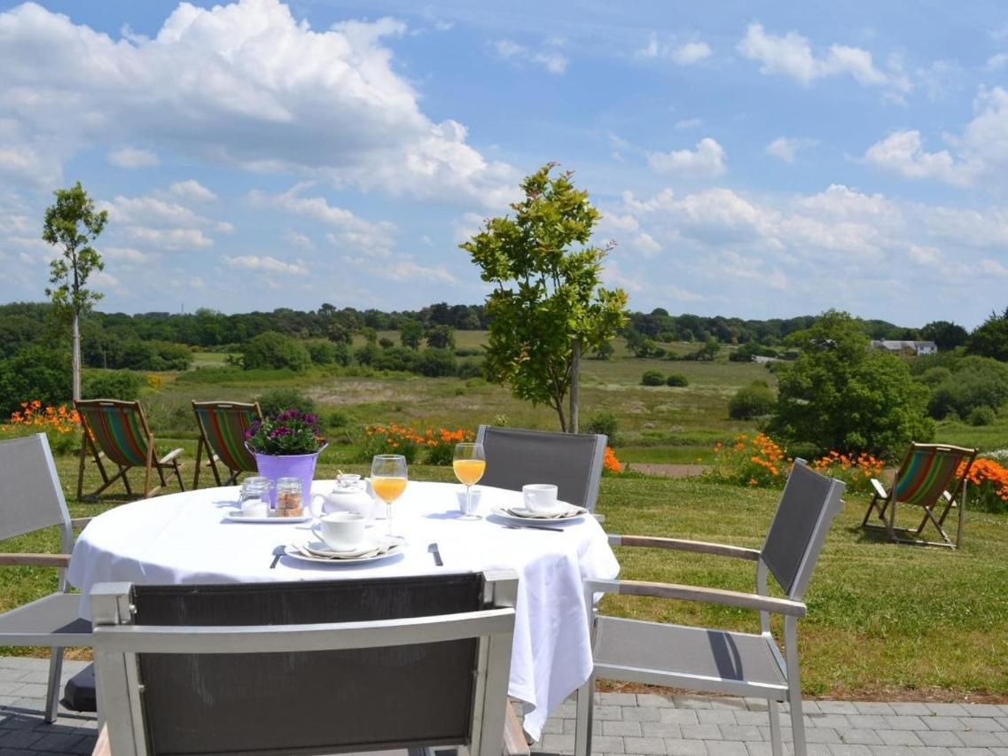 Gites & Tiny Houses Les Hauts De Toulvern Baden Esterno foto