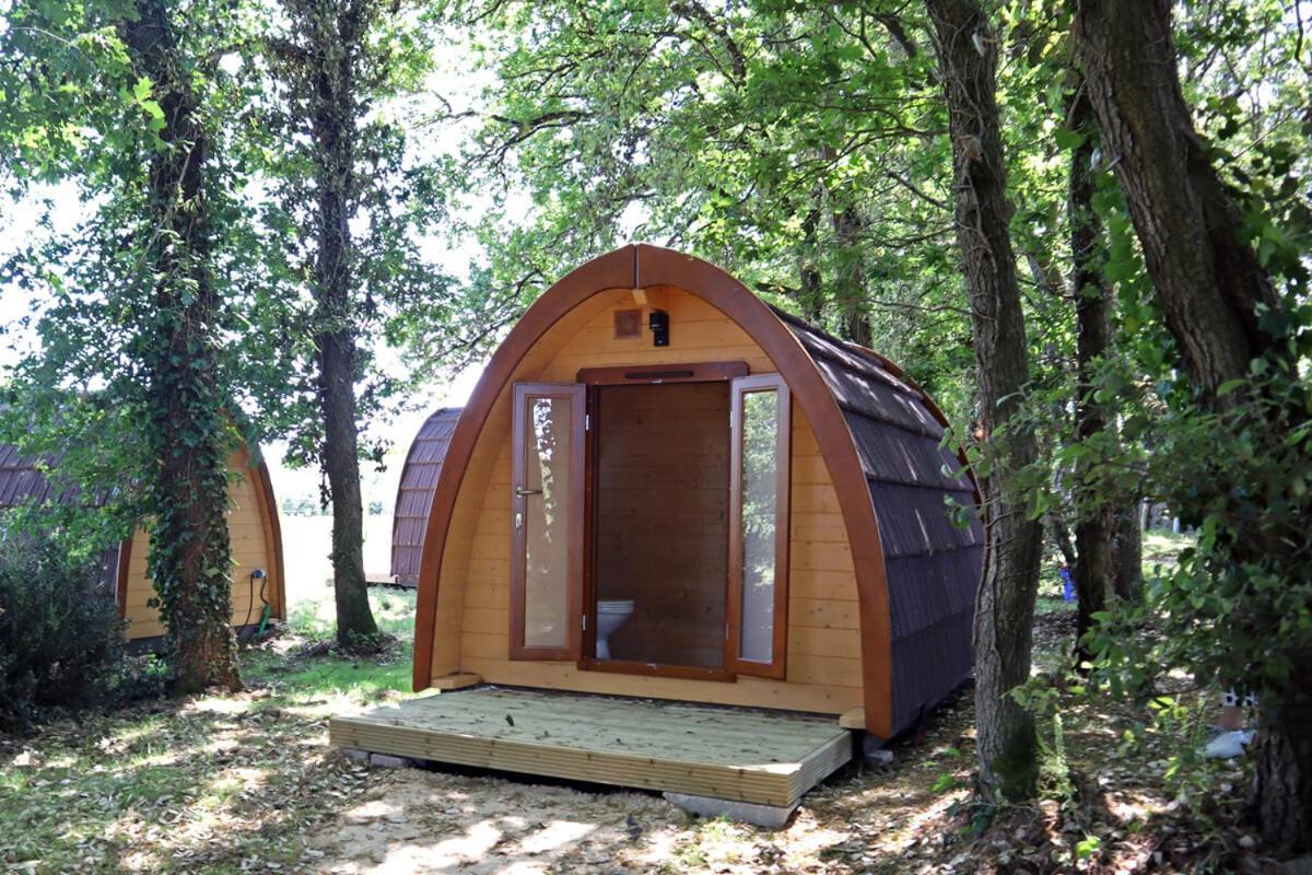 Gites & Tiny Houses Les Hauts De Toulvern Baden Camera foto