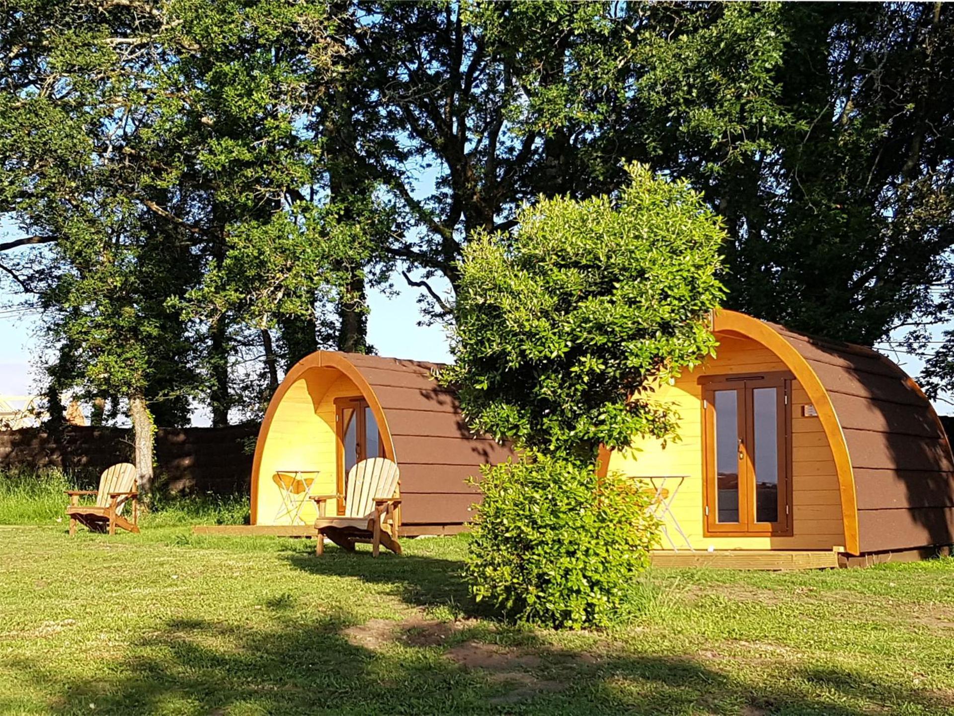 Gites & Tiny Houses Les Hauts De Toulvern Baden Camera foto